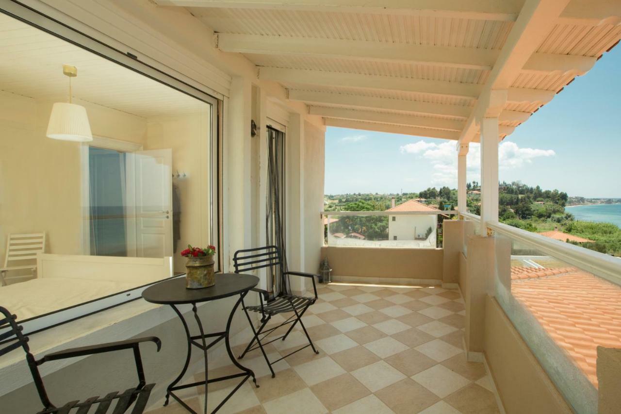 Magnificent Seascape Villa On A Secluded Beach Νέα Μουδανιά Εξωτερικό φωτογραφία