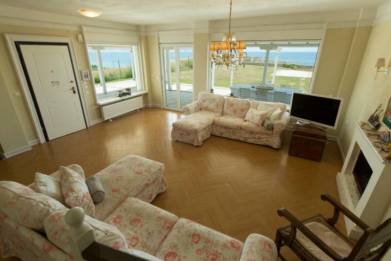 Magnificent Seascape Villa On A Secluded Beach Νέα Μουδανιά Εξωτερικό φωτογραφία