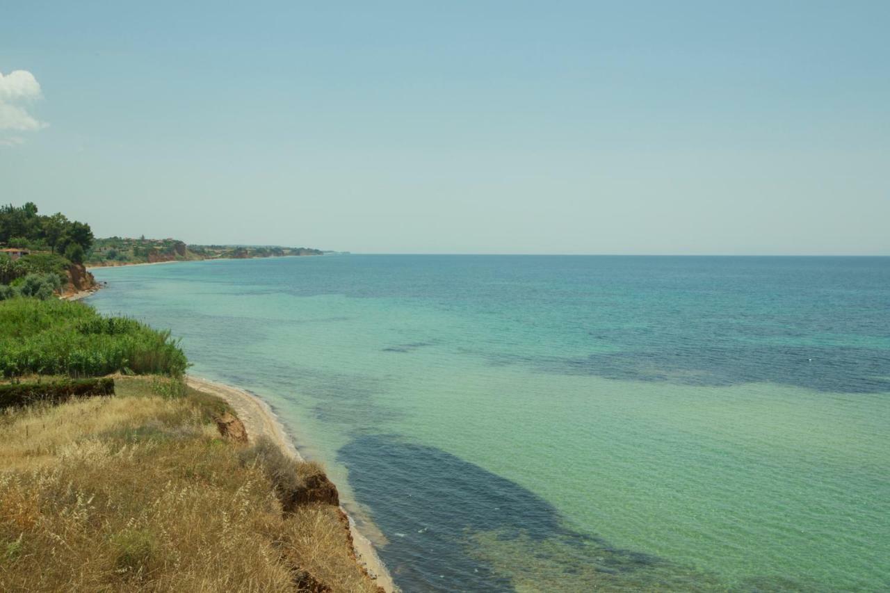 Magnificent Seascape Villa On A Secluded Beach Νέα Μουδανιά Εξωτερικό φωτογραφία