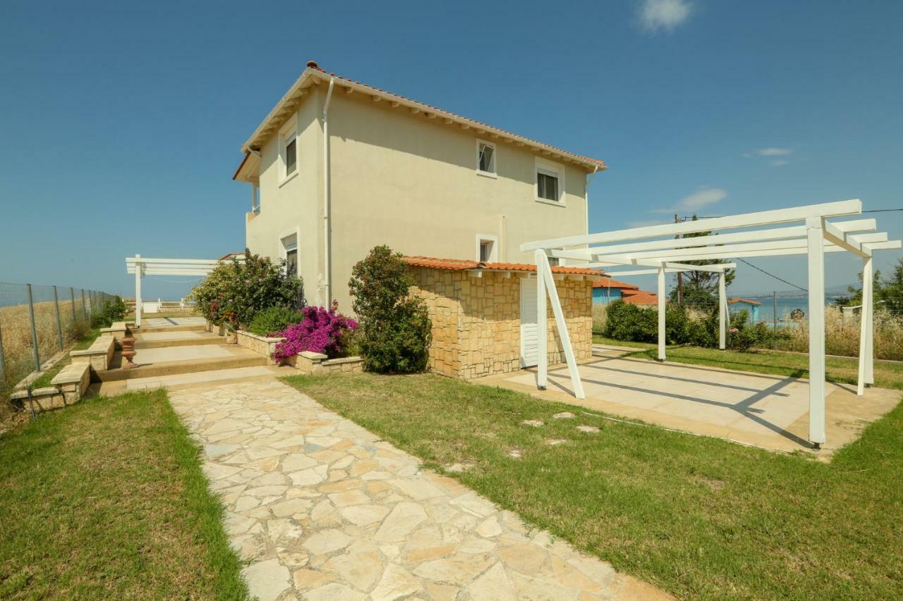 Magnificent Seascape Villa On A Secluded Beach Νέα Μουδανιά Εξωτερικό φωτογραφία