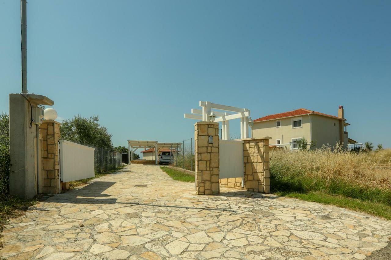 Magnificent Seascape Villa On A Secluded Beach Νέα Μουδανιά Εξωτερικό φωτογραφία